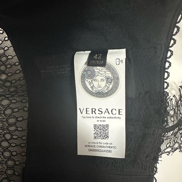 Versace Womens Barocco Rodeo Silk Crop - Picture 7 of 7